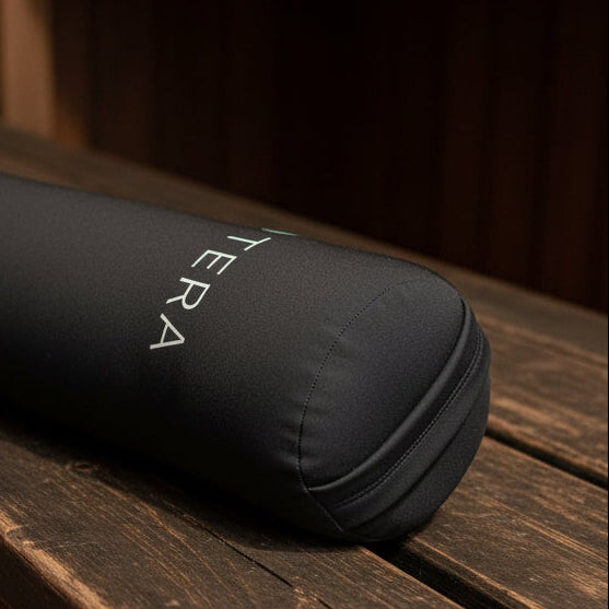 Black footrest with 'TERA' branding 